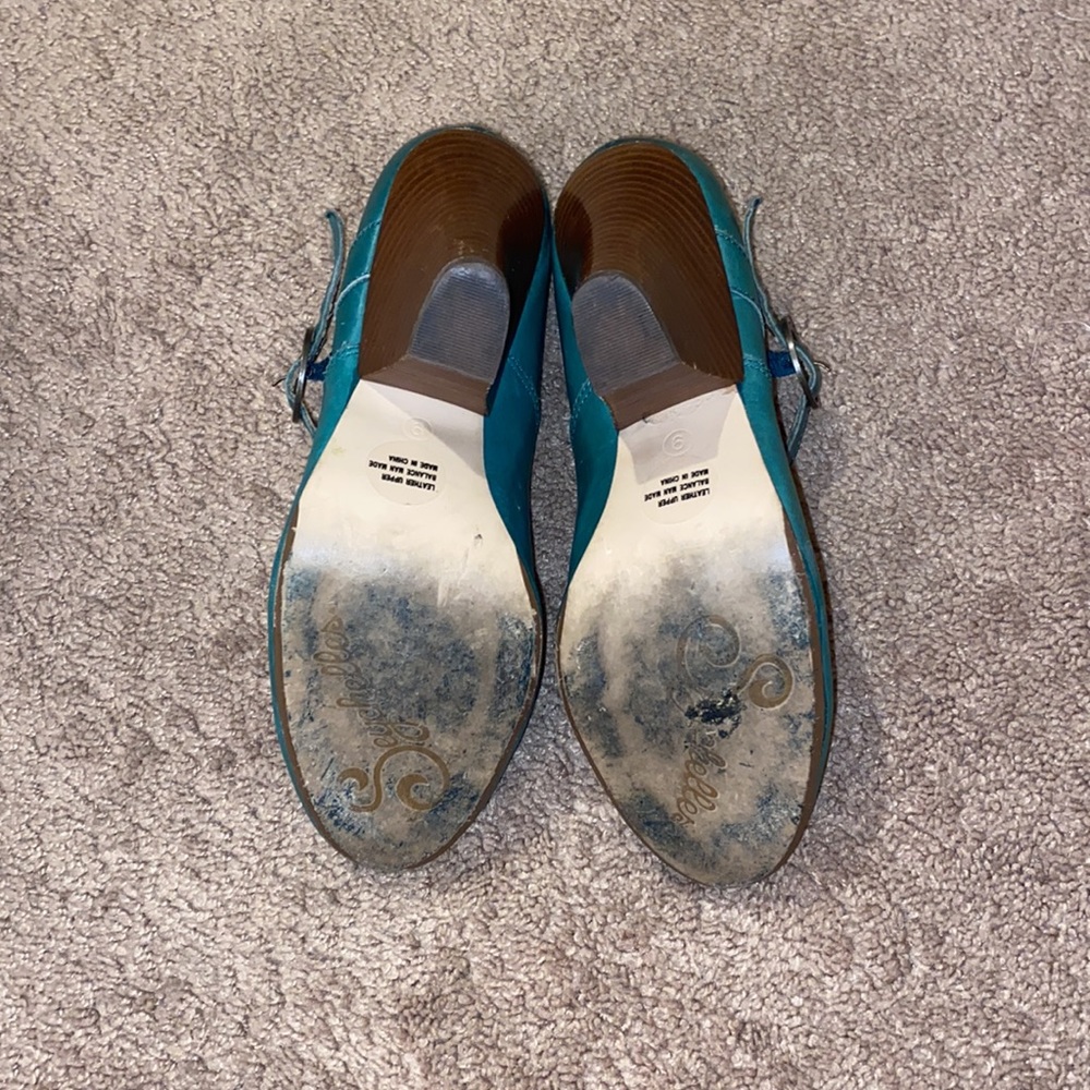 Seychelles | Turquoise Leather Maryjane Heels | size 9 - Picture 8 of 8